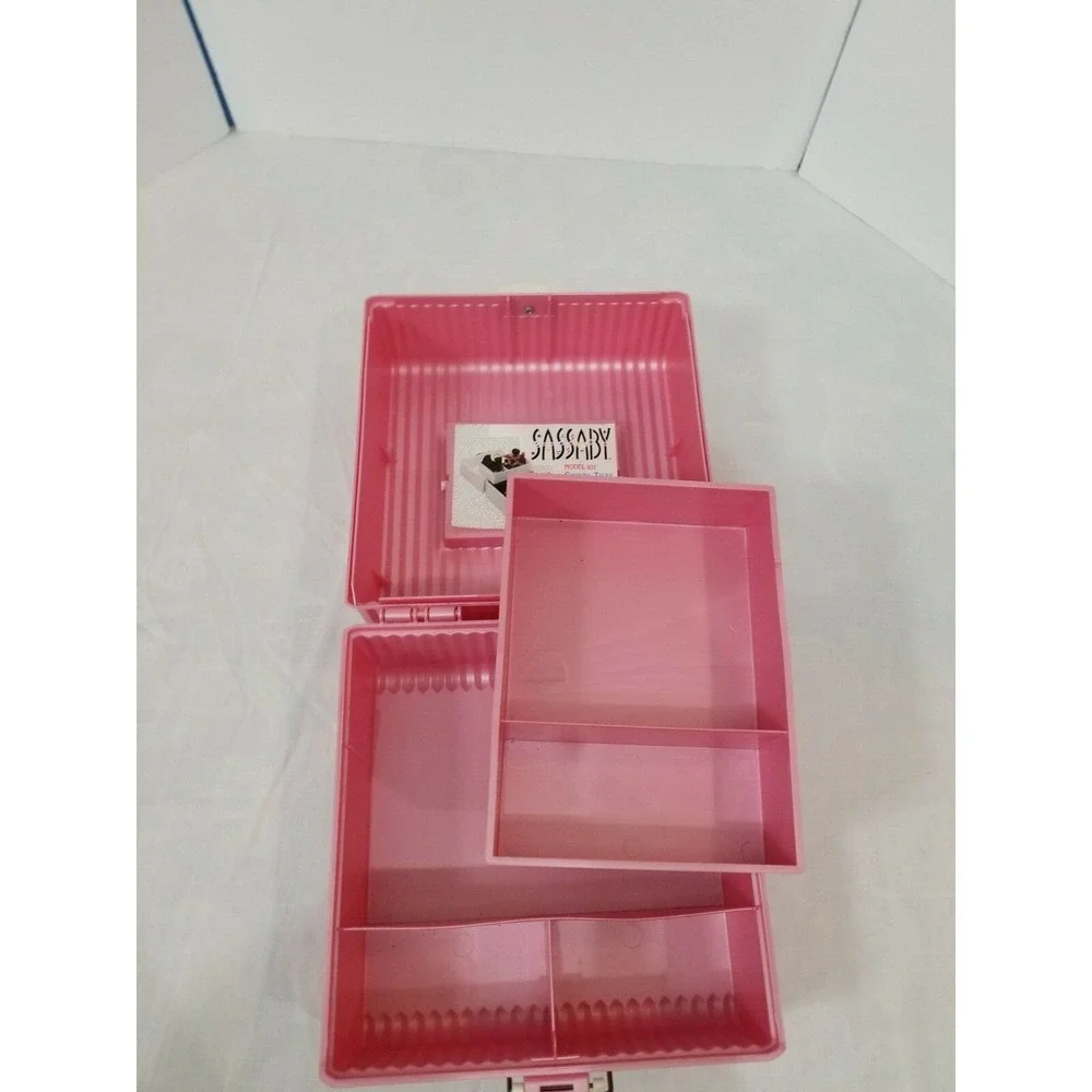 Vintage Sassaby Pink Make Up Storage Train Case  Jewelry Box Organizer Crafts